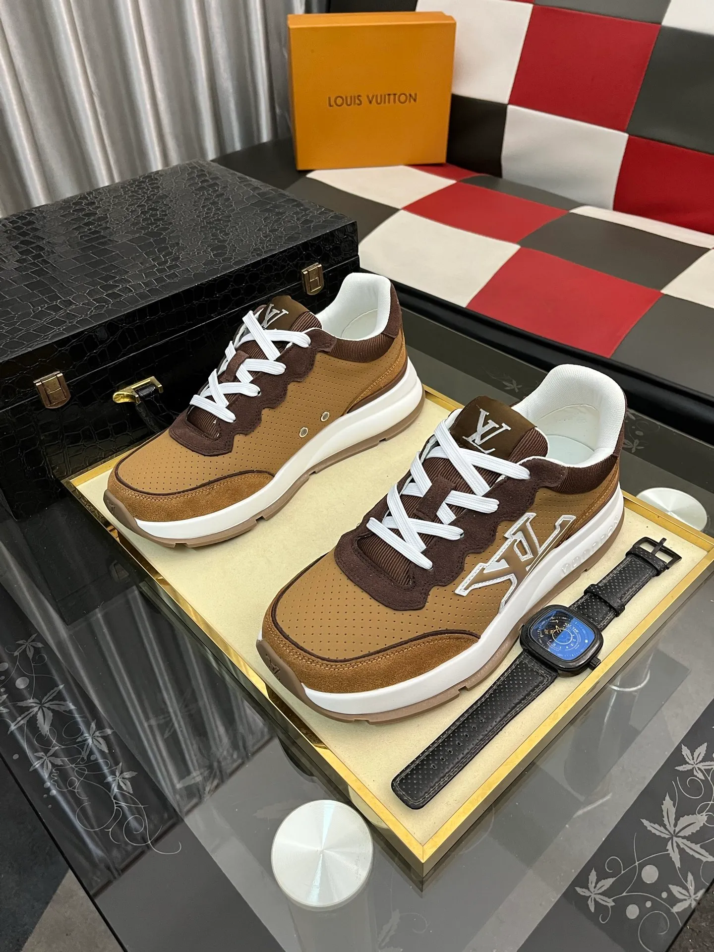 Men's Men's Shoes 💰: 438⌚️⌚️LV Louis Vuitton. The latest fashionable casual shoes are popular in physical stores. New spring and summer comfortable imported custom original cowhide, unique jacquard fabric element design. With sheepskin lining, Lv original bottom, [sun][sun] high-end packaging and high quality💪Details determine the quality, you can enter and leave the counter at will, welcome to compare🇮🇹Number of sizes 38-442️⃣colors available